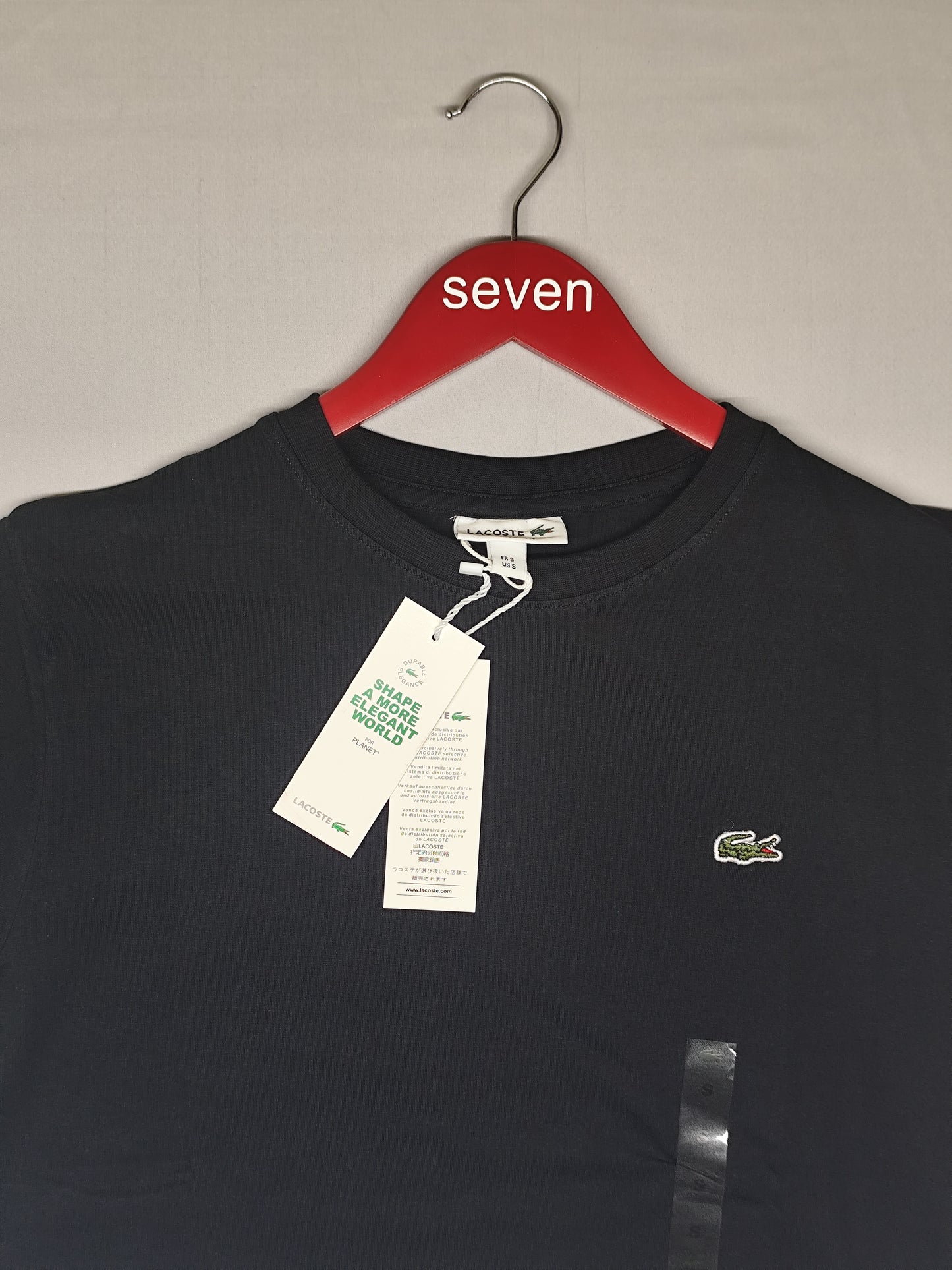LACOSTE-Round neck-BLACK-Regular Fit