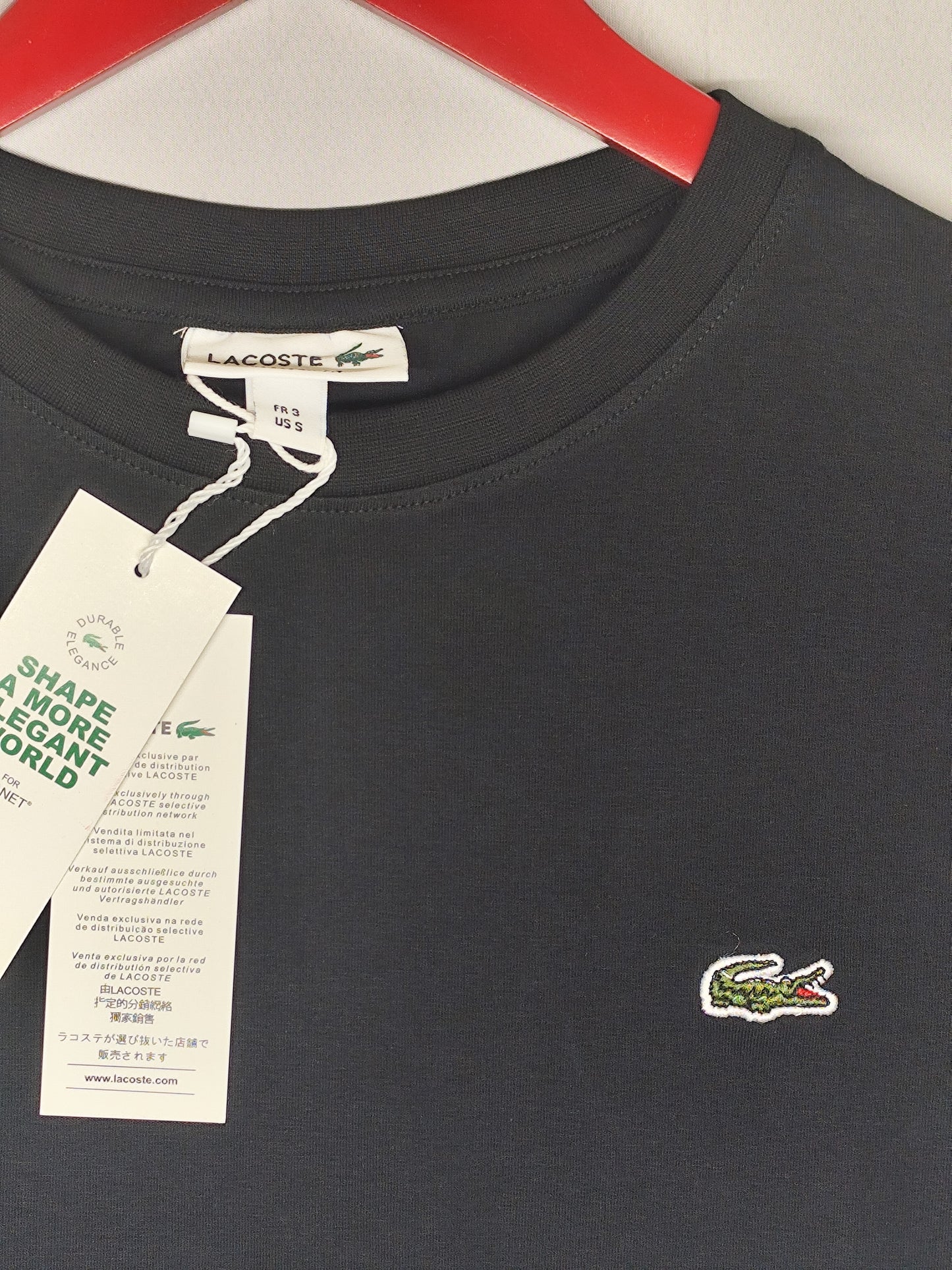 LACOSTE-Round neck-BLACK-Regular Fit